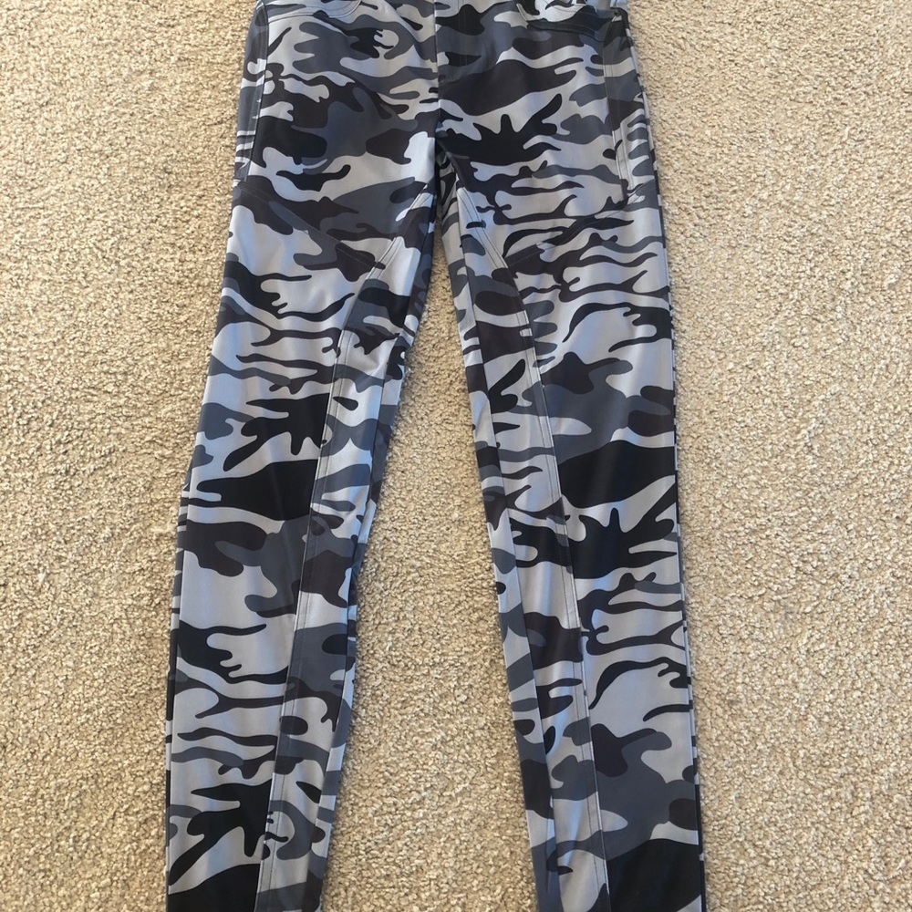 NEW Stretchy Camo Pants